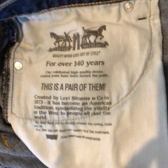 Levi 505 distressed wash men’s jean - Picture 4 of 4